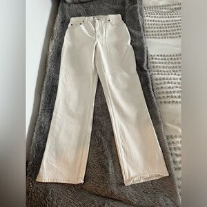 *SOLD* Abercrombie 90s Straight Ultra High Rise Split Hem Jeans 27S